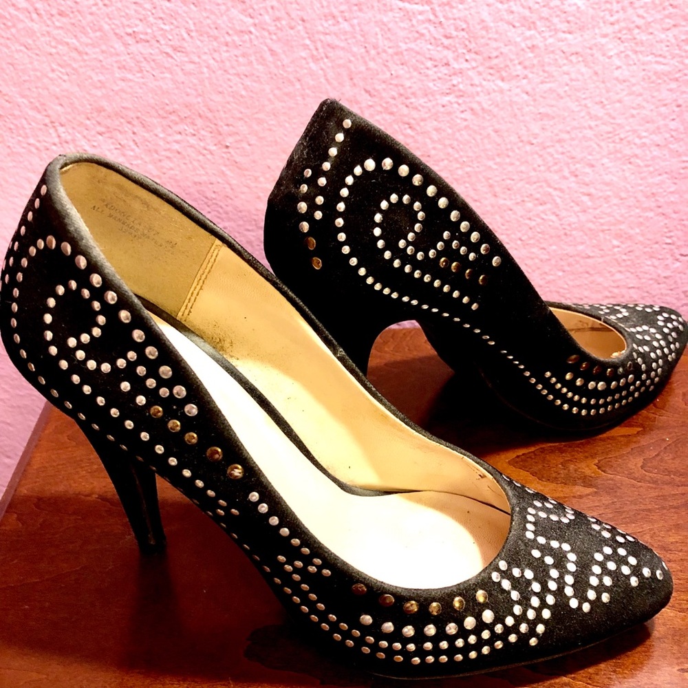 Shoes - Picture 3 of 5